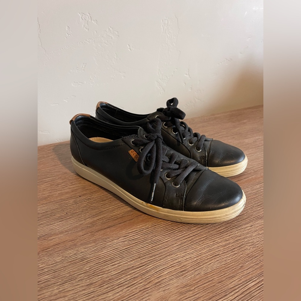 Ecco Women’s Soft VII Leather Lace Up Sneakers